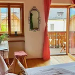 Bed & Breakfast Cafe Pension Leopoldine *