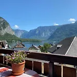 Bed & Breakfast Cafe Pension Leopoldine Hallstatt