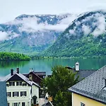 Cafe Pension Leopoldine Bed & Breakfast *