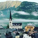 Cafe Pension Leopoldine Bed & Breakfast Hallstatt