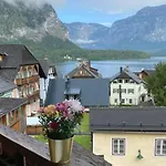 Bed & Breakfast Cafe Pension Leopoldine Hallstatt