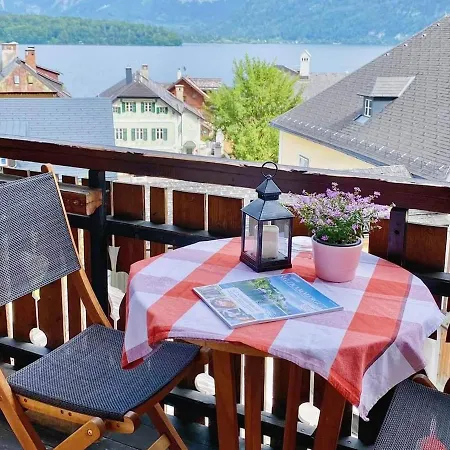 Cafe Leopoldine Bed & Breakfast