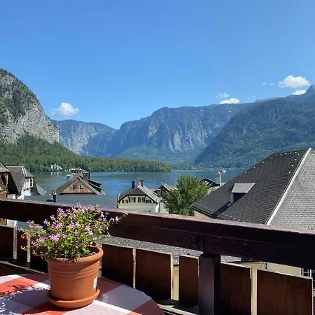 Bed & Breakfast Cafe Pension Leopoldine Hallstatt