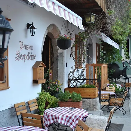 Cafe Pension Leopoldine Bed & Breakfast Hallstatt