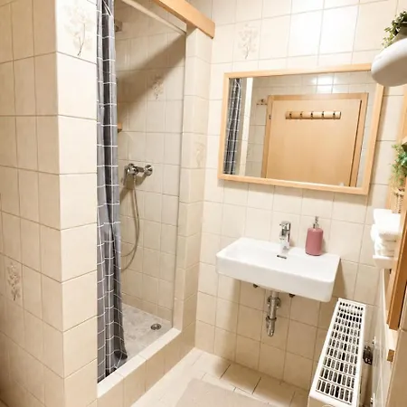 Bed & Breakfast Cafe Pension Leopoldine *
