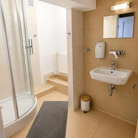 Bed & Breakfast Cafe Pension Leopoldine