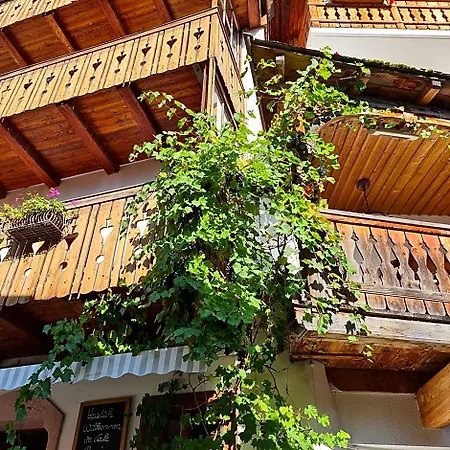 Bed & Breakfast Cafe Pension Leopoldine *