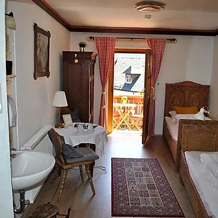 Cafe Pension Leopoldine Bed & Breakfast Hallstatt