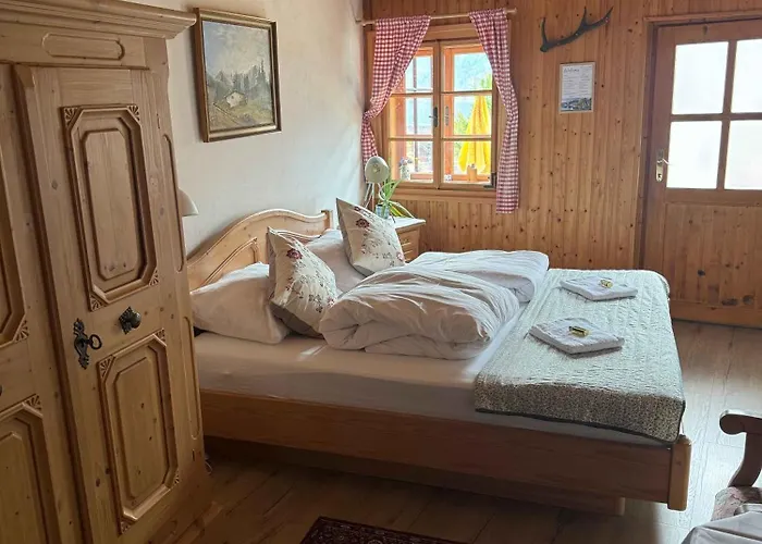 Pension Leopoldine Bed & Breakfast Hallstatt