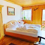 Bed & Breakfast Cafe Pension Leopoldine Hallstatt